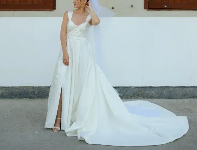Vestido de Noiva Importado Pronovias | Tamanho 38/39