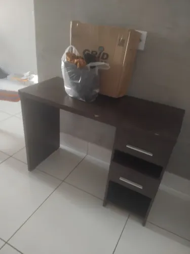 Mesa de computador / escrivaninha / mesa de estudos
