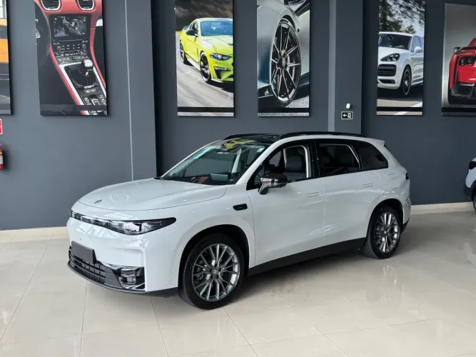 Leapmotor C10 REEV (Híbrido) 2026