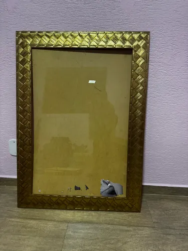 Moldura para foto 78x 107 cm