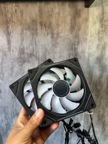 Fans ARGB PRISM 4