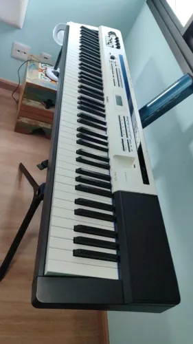 Piano digital privia px5s