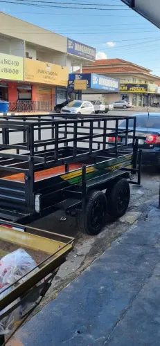 Carretinha c/ sob grade trucada