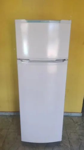 Geladeira consul Frost Free funcionando