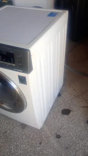 MÁQUINA LAVA E SECA SAMSUNG MUITO NOVA DOU GARANTIA FAÇO A ENTREGA GRÁTIS