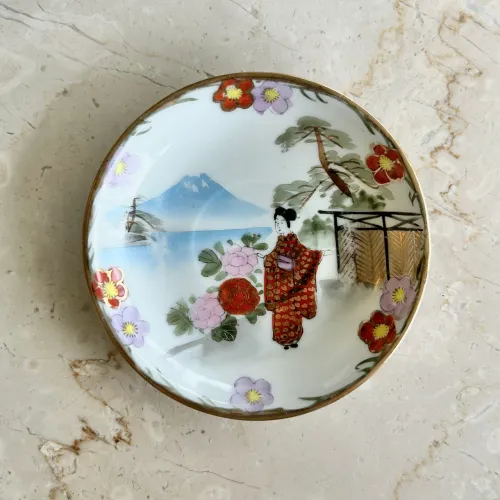 Mini Pires Japonês Antigo em Porcelana - Pintado à Mão 