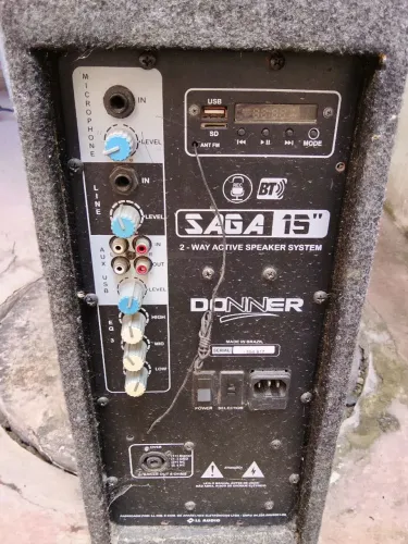 Vende-se 1 Caixa passiva. ?Só venda!
