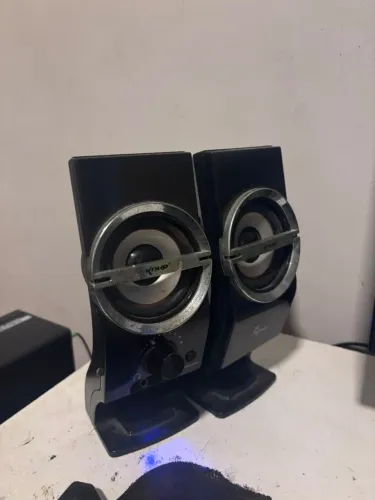 Vende-se caixinha de som pra pc