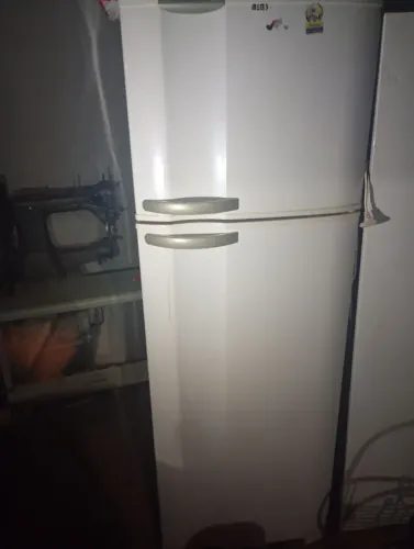 Geladeira electrolux