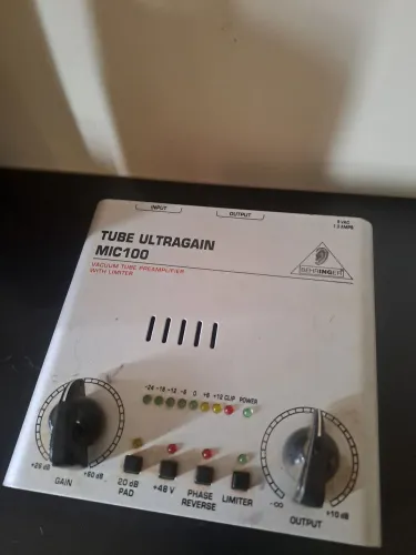 Behringer Ultragain
