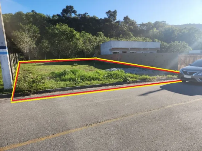 TERRENO 296m², Escrituta - Forquilhas