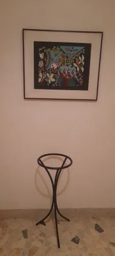 Mesinha bistrô 74 cm ds altura X 31cm de circunferência