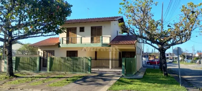 Sobrado com 4 dormitórios à venda, 180 m² por R$ 1.070.000,00 - Eliana - Guaratuba/PR