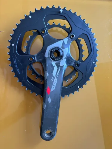Pedivela Sram Red 22 com coroas Specialized 50/34