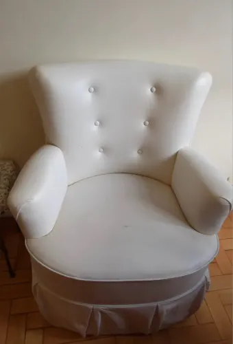 Poltronas brancas 