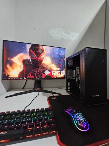 PC Office - Ryzen 5 PRO 2400G + RX VEGA 11 + DDR4 8GB + HD 500GB