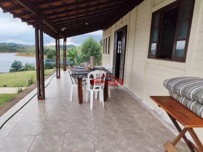 Sítio com 3 dormitórios à venda, 7500 m² por R$ 550.000,00 - Recanto da Cachoeira - Santa 