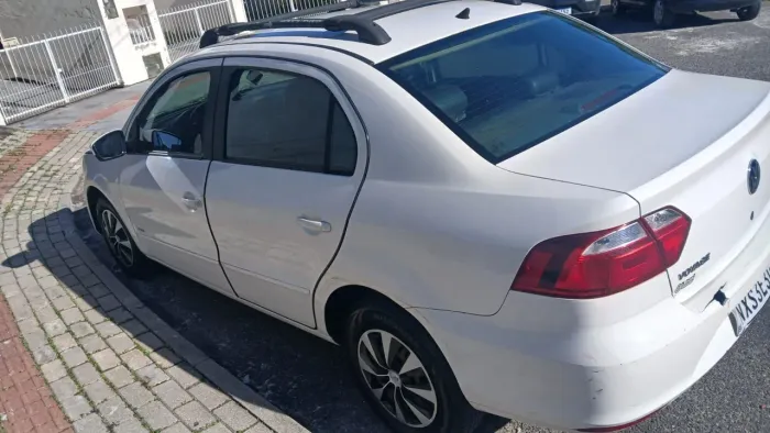 Volkswagen Voyage 1.0/1.0 City MI Total Flex 8V 4P 2013