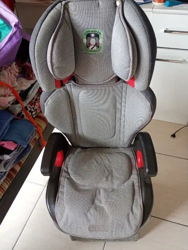 Cadeirinha pra carro 
