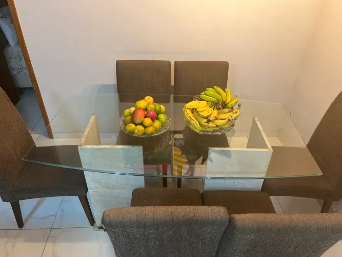 Mesa de jantar / 6 Cadeiras 