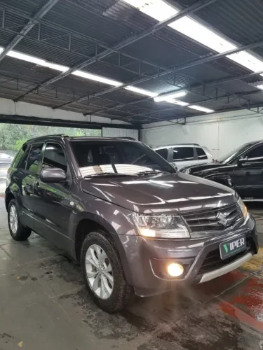 Suzuki Grand Vitara 2.0 16V 4x2/4x4 5P Mec. 2013