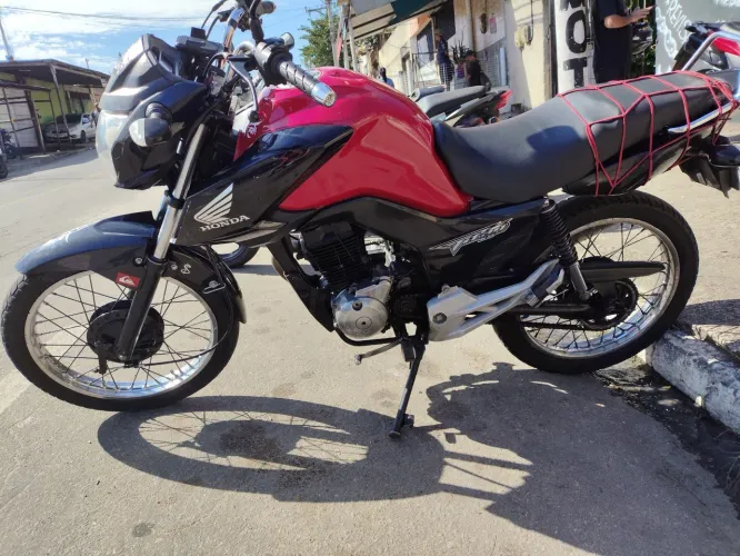 Vendo fan 150 2006 IPVA pago
