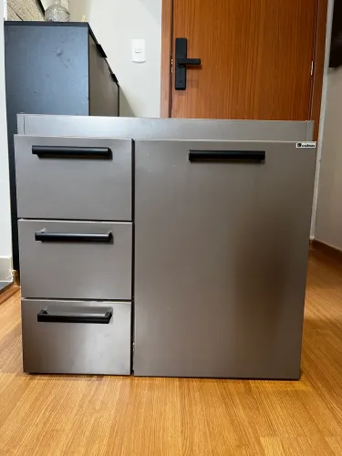 Gabinete em aço + Cuba