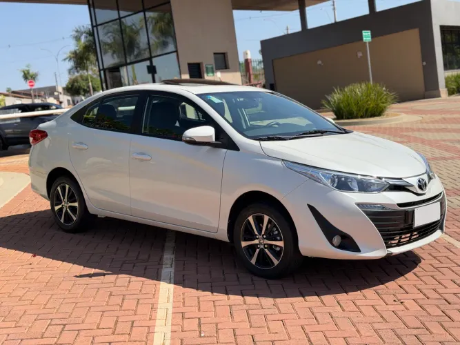 Toyota Yaris XLS Connect Sed. 1.5 Flex 16V Aut. 2020