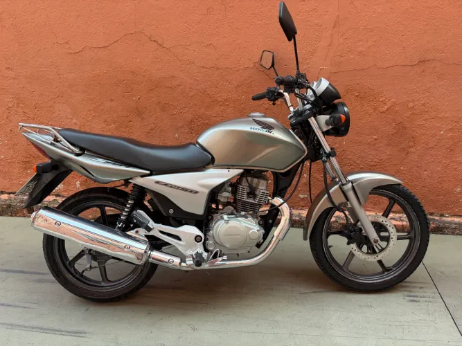 TITAN 150. ANO 2007