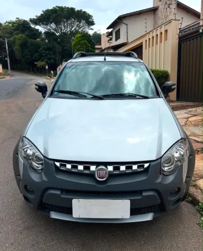 Fiat Strada Adventure 1.8/ 1.8 Locker Flex CE 2013