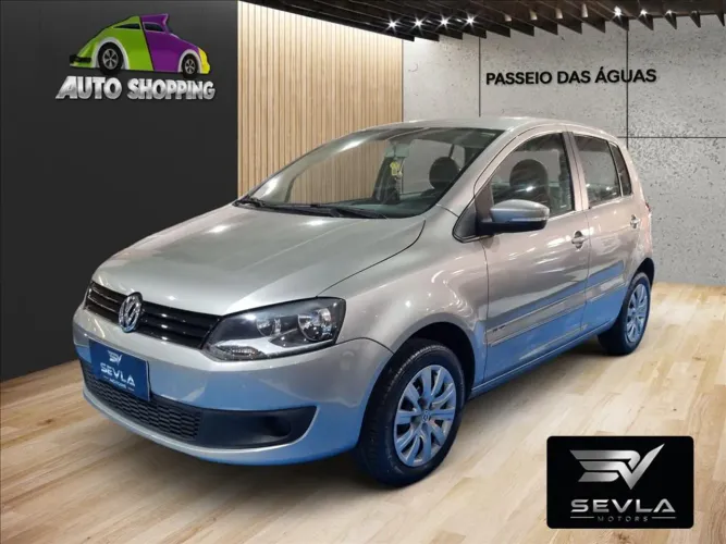 Volkswagen Fox 1.6 MI Total Flex 8V 5P 2013