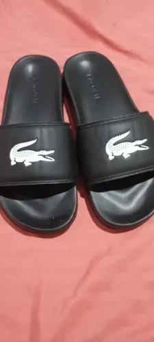 Chinelo Lacoste 