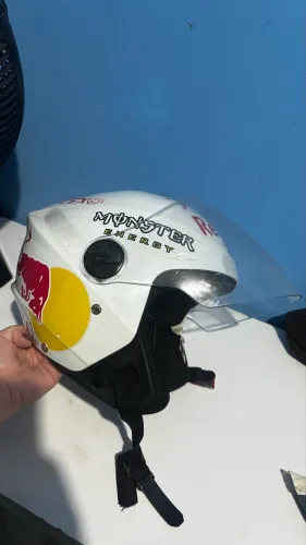 Capacete