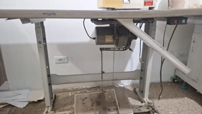 Maquina de costura industrial ponto cadeia