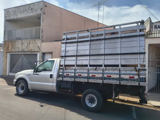 Ford F-350 3.9 8V Turbo Diesel Mec. 2001