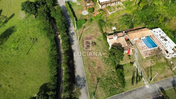 Oportunidade Imperdível! Lote de 900 m² em Condomínio em Chã Grande