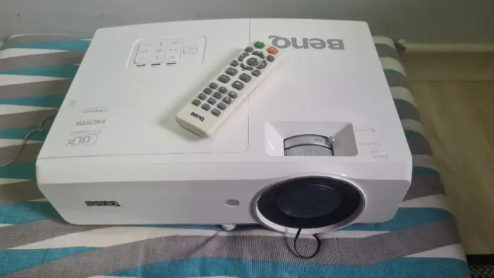 Projetor BenQ MH750, 1920x1080 FullHD