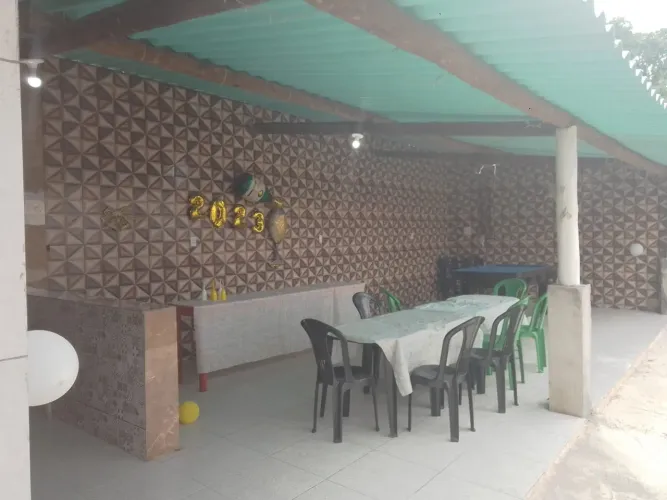 Casa de 2 andares com Piscina e quintal Grande 