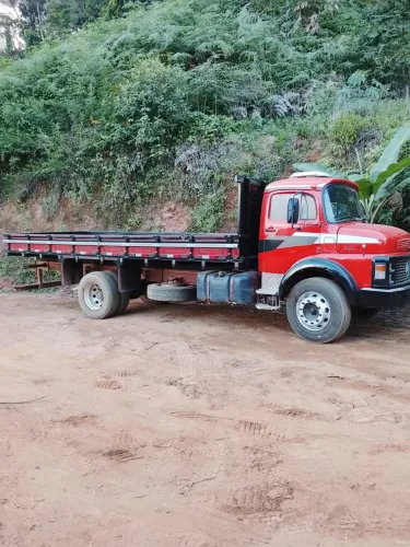 Caminhão 1313