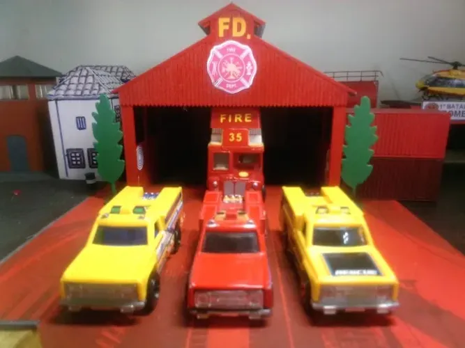 Combo HW 2001 RESCUE RANGER NETWORK EMS PARAMEDIC & 2 HW Rapid Responder HW Rescue 2014