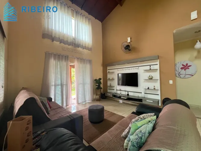 Casa a venda ou locação Ninho Verde 1 - IMOBILIADA - Três dormitórios Piscina aquecida - S