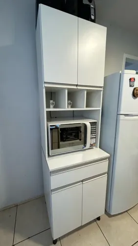 Vendo Armário Torre Quente Usado