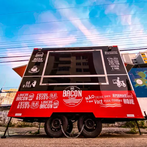 FOOD TRUCK / TRAILER