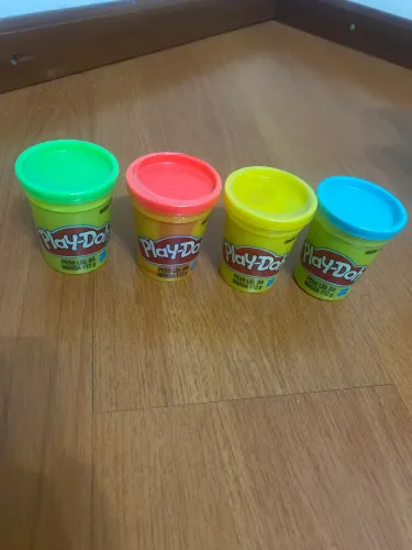 Massinha de modelar play-doh