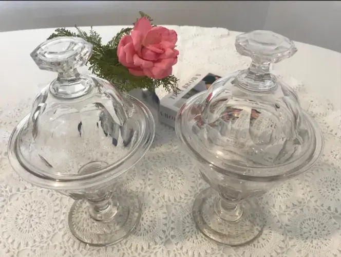 Par de compoteiras em cristal lapidado com tampa -vintage - anos 60
