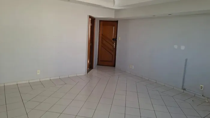 Imóvel para aluguel possui 91 metros quadrados com 3 quartos