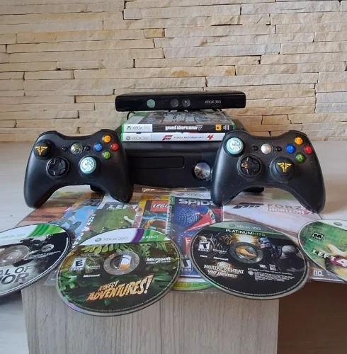 Xbox 360 desbloqueado + Kinect + 2 controles + 12 jogos