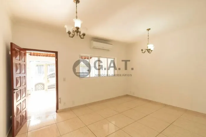 Casa para locação em Sorocaba-SP, Vila Barao - 3 quartos, 2 salas, 2 banheiros, 1 vaga de