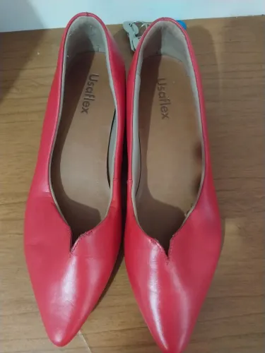 Sapato ? bico fino feminino
