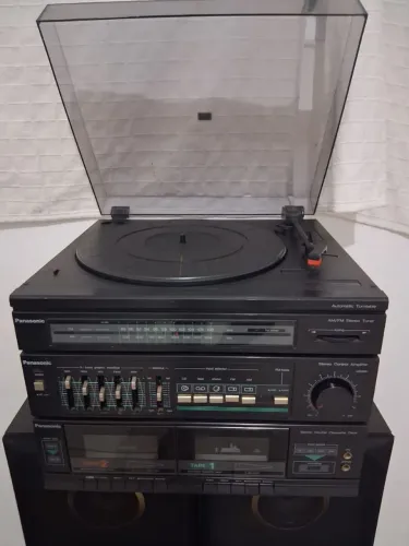 Som funcionando vinil e FM 